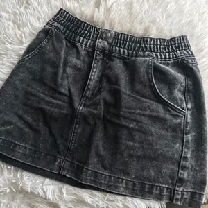 Black Acid Wash Denim Skirt Urban Outfitters M